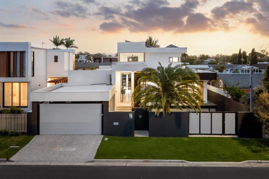 13 Sarasota Key, Broadbeach Waters, QLD 4218
