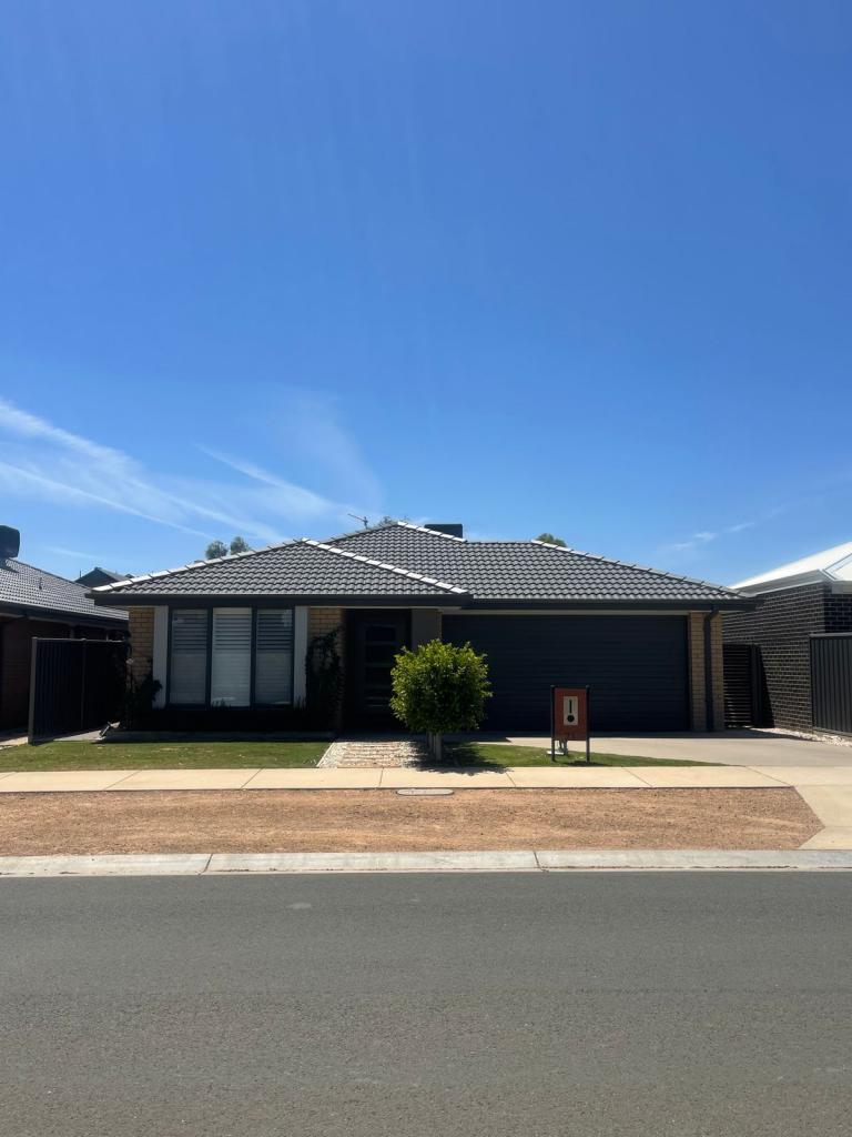 21 Peter Thomson Cct, Yarrawonga, VIC 3730