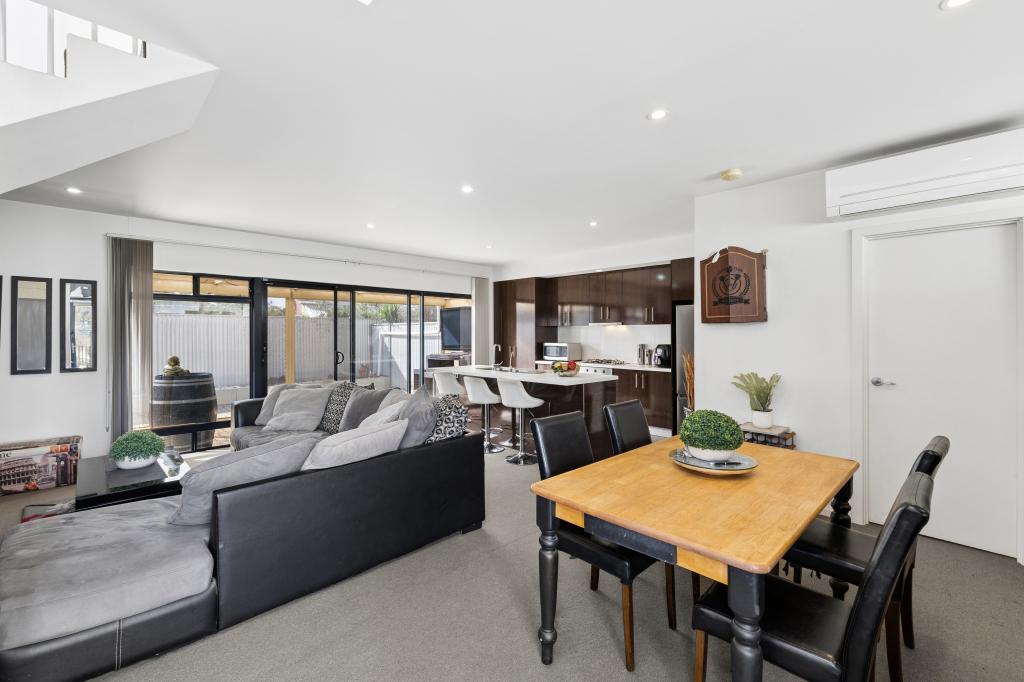 36 ST JOHNS RD, OTTOWAY, SA 5013