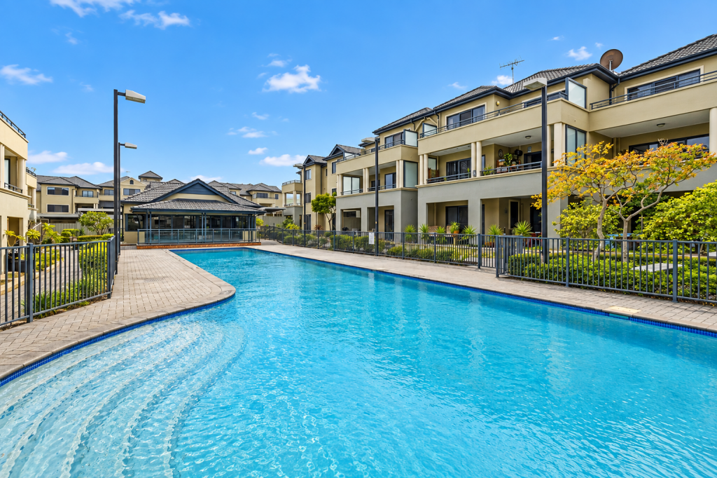 92/12 Citadel Way, Currambine, WA 6028