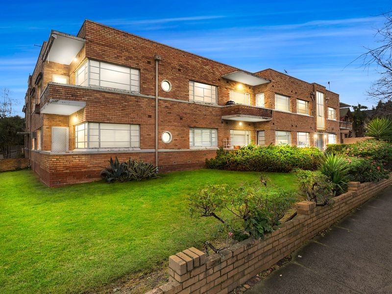 2/124 Balaclava Rd, Caulfield North, VIC 3161