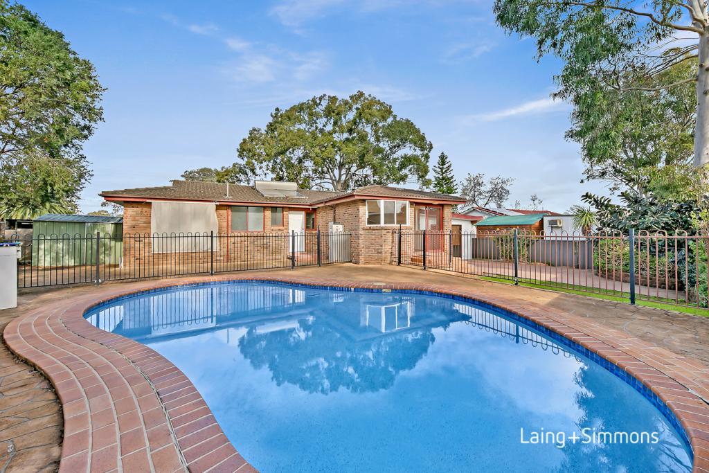 52 Eloura St, Dharruk, NSW 2770