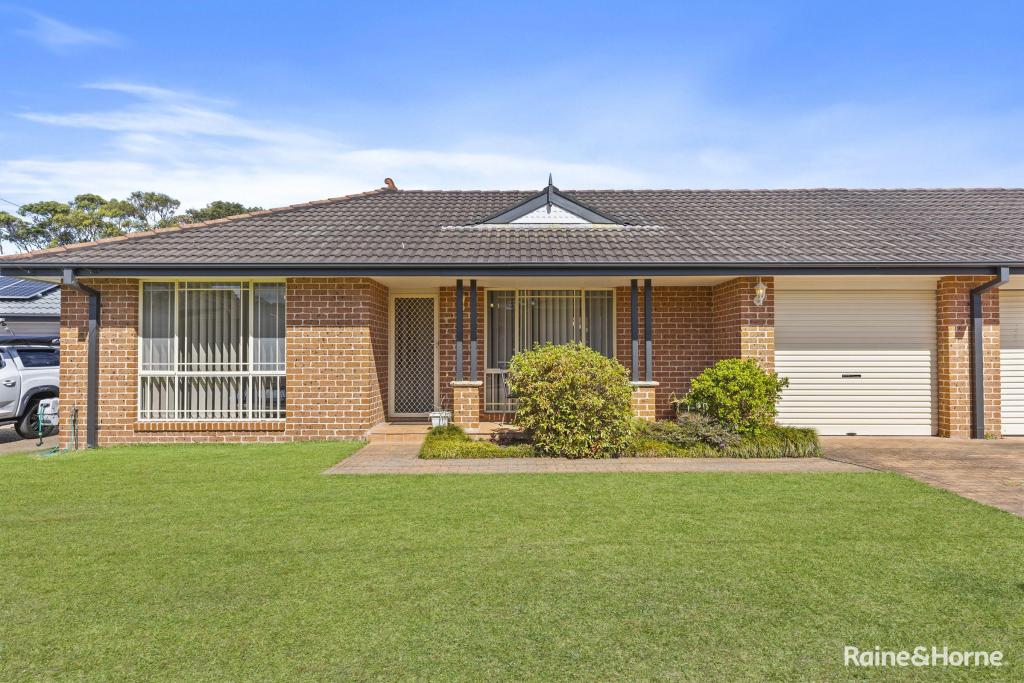 2/21a Sir Joseph Banks Dr, Bateau Bay, NSW 2261