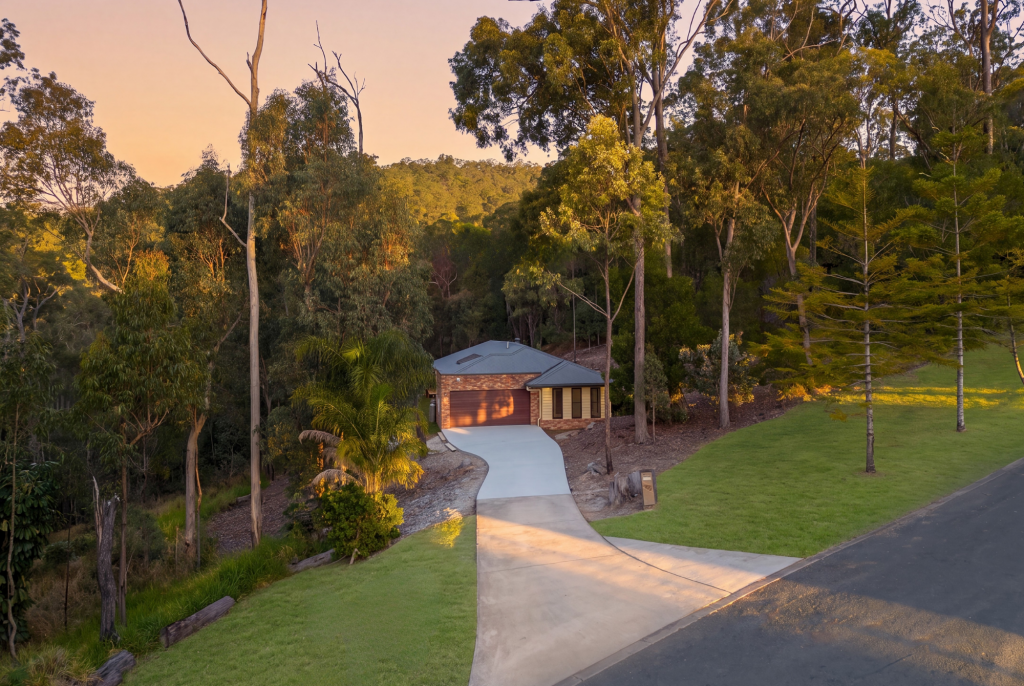 65 PINNACLE DR, WONGAWALLAN, QLD 4210