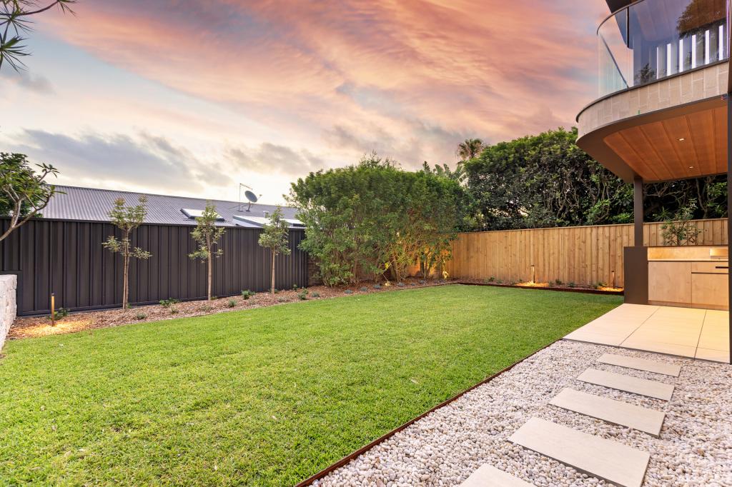 1/90 Queenscliff Rd, Queenscliff, NSW 2096