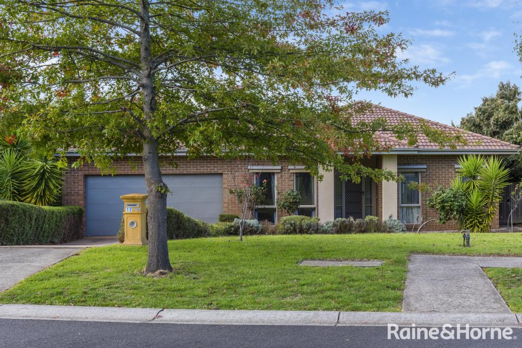 12 Cassandra Cl, Gisborne, VIC 3437
