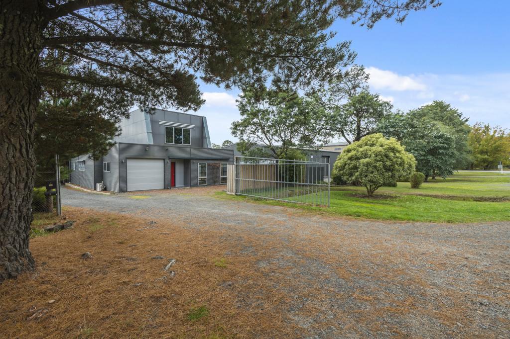 9 Ligar St, Woodend, VIC 3442