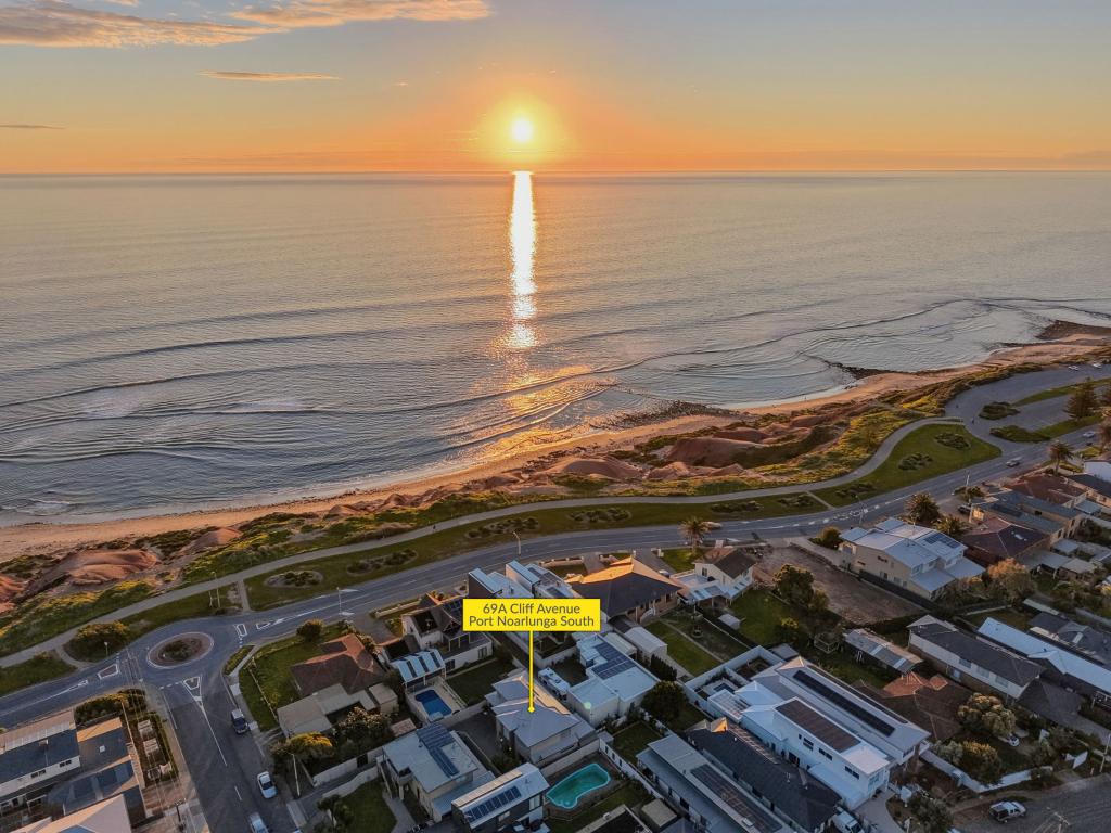 69A CLIFF AVE, PORT NOARLUNGA SOUTH, SA 5167