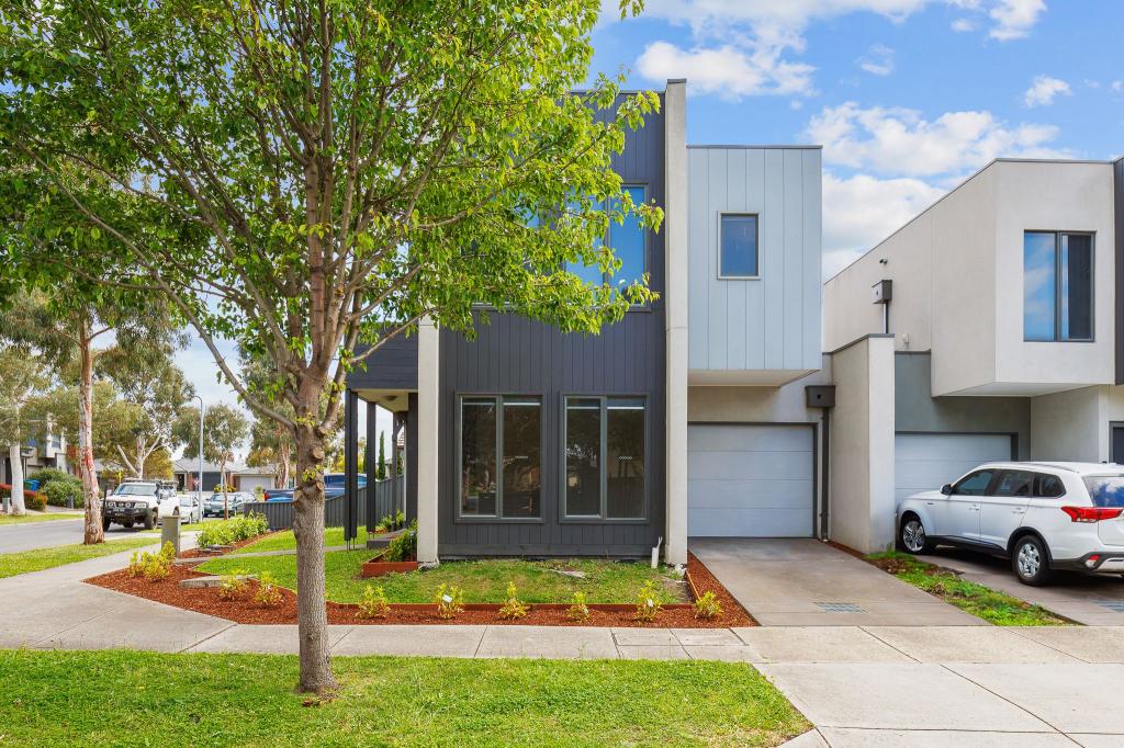 1 Burchill Ave, Cranbourne East, VIC 3977