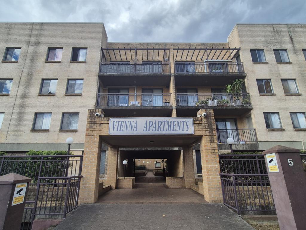 16/5-9 Fourth Ave, Blacktown, NSW 2148