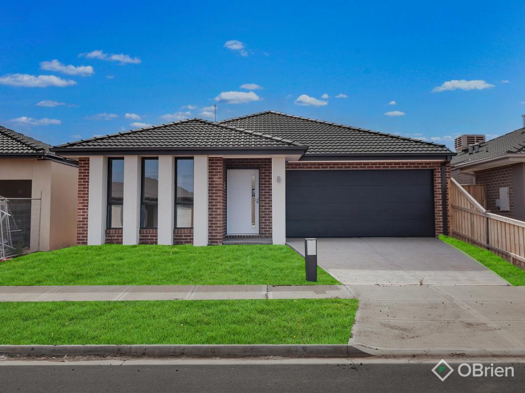 11 Zoe St, Rockbank, VIC 3335