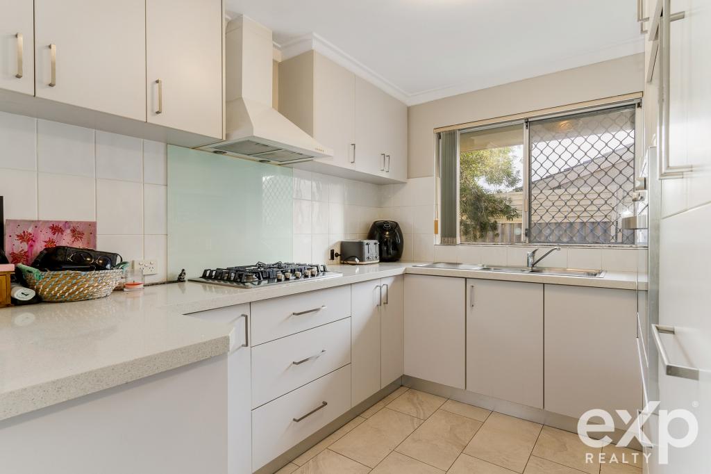 4 Tobin Way, Cooloongup, WA 6168