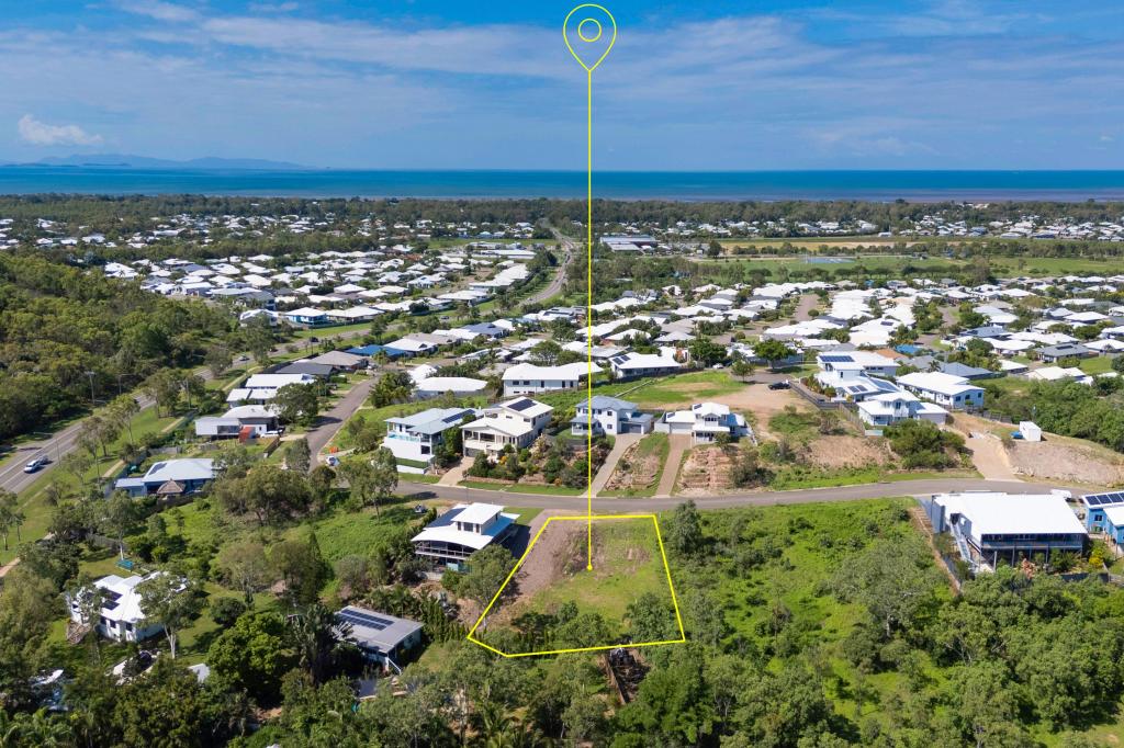 41 Deedes Cres, Bushland Beach, QLD 4818