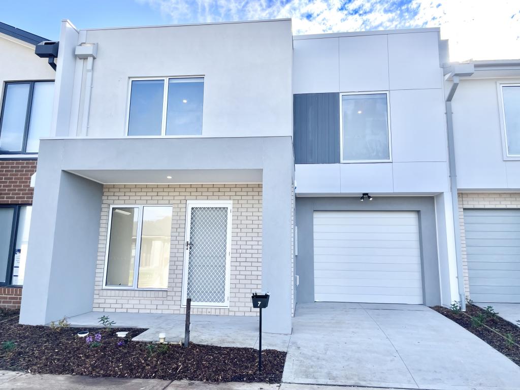 7 Barbarossa Rd, Thornhill Park, VIC 3335