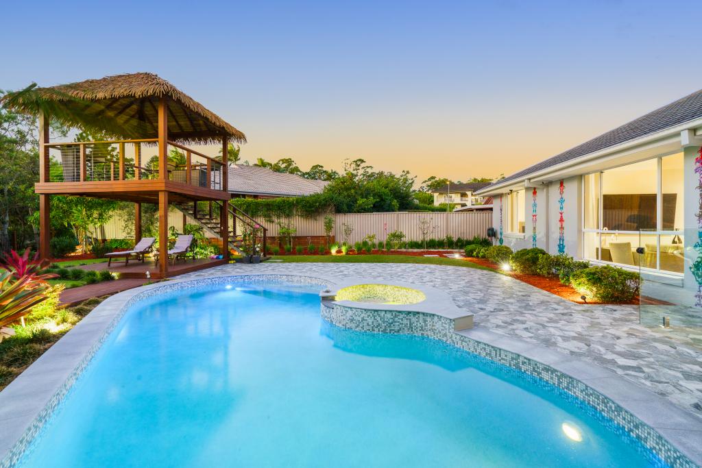 23 Marbella Dr, Benowa, QLD 4217