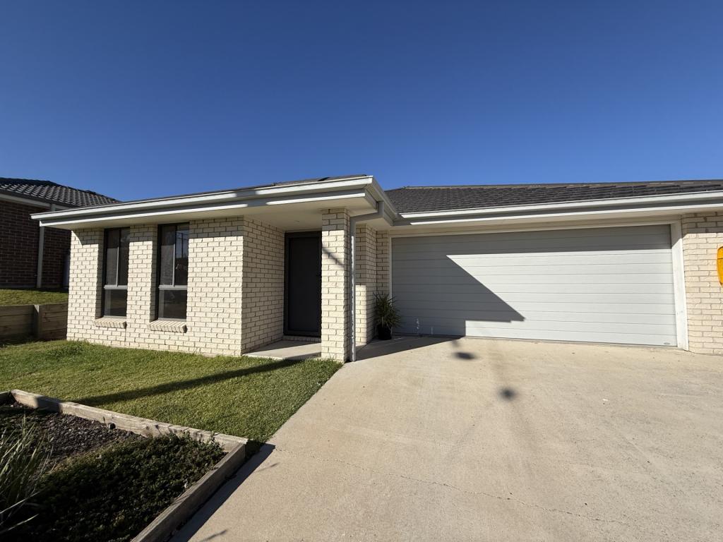 79 Denman Ave, Kootingal, NSW 2352