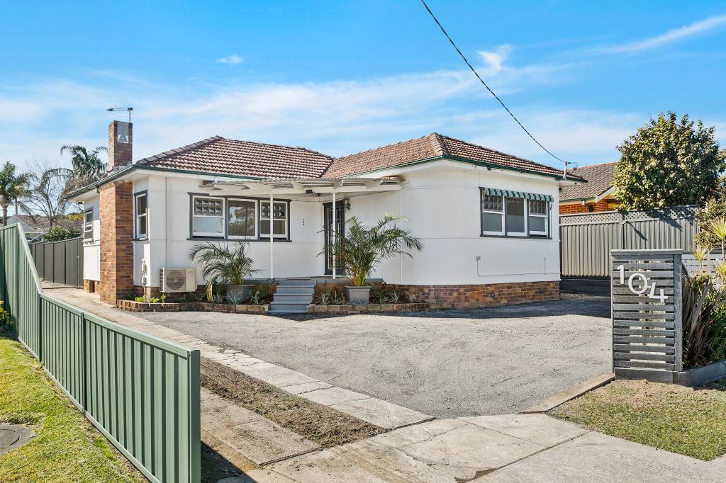 104 Banksia Ave, Engadine, NSW 2233