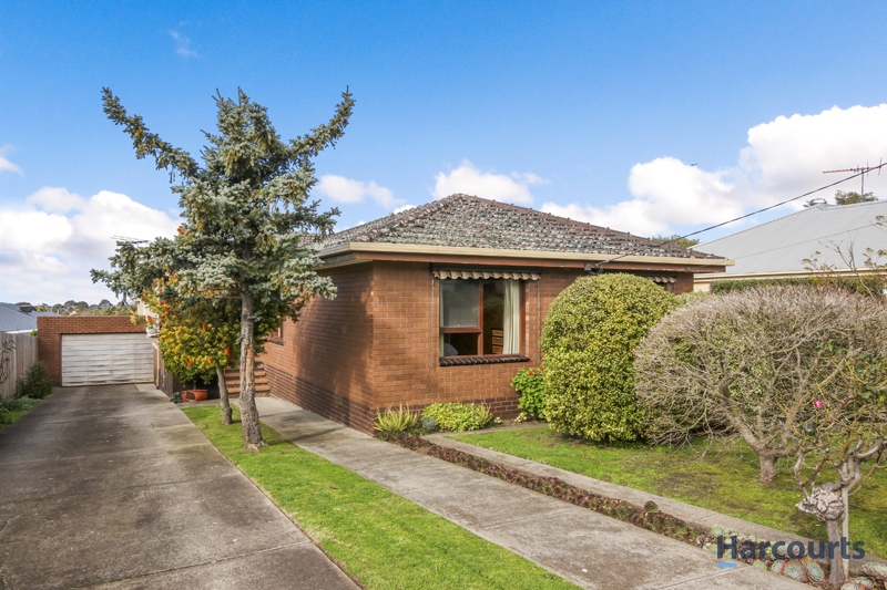 11 Belcher St, Hamlyn Heights, VIC 3215