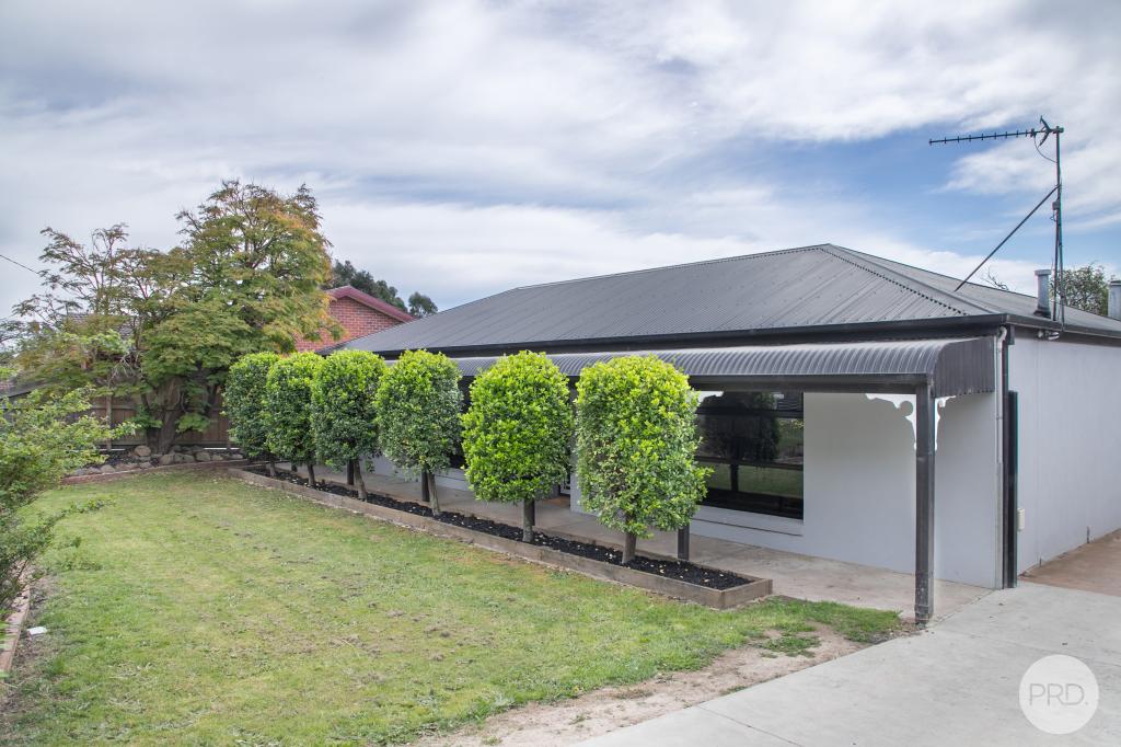 117 STRICKLAND PDE, BROWN HILL, VIC 3350
