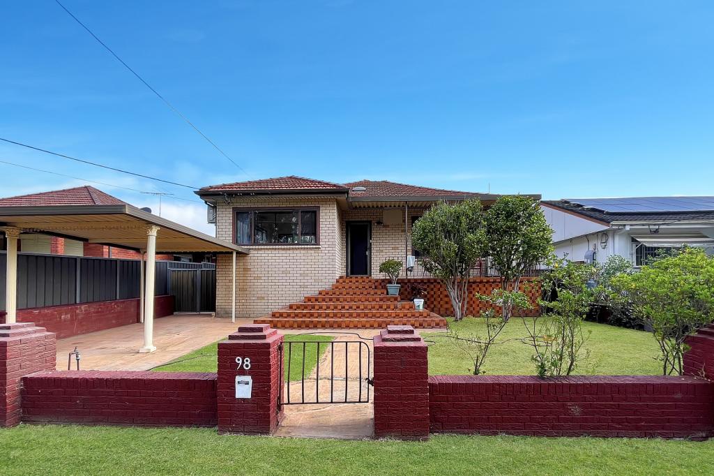 98 Malta St, Fairfield East, NSW 2165