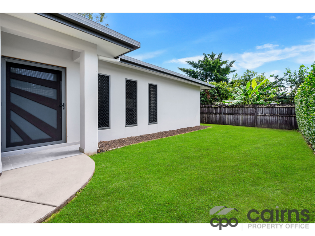 8b Wewak St, Trinity Beach, QLD 4879