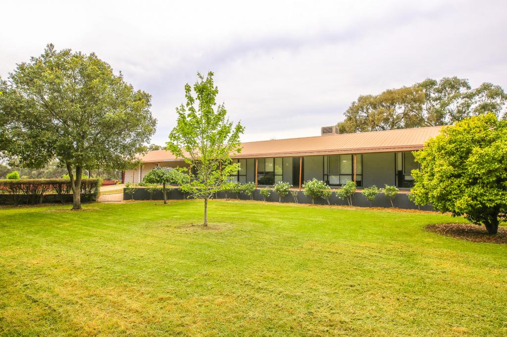 208 Wanderer St, Deniliquin, NSW 2710