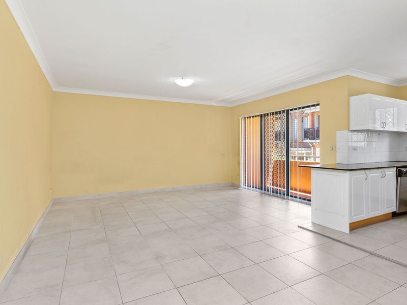 2/27 Station St W, Parramatta, NSW 2150