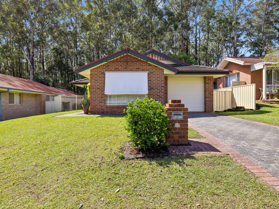 28 AQUAMARINE DR, TOORMINA, NSW 2452