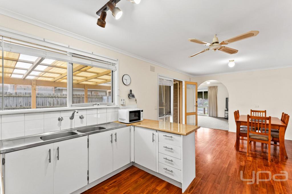 9 Bowes Pl, Craigieburn, VIC 3064