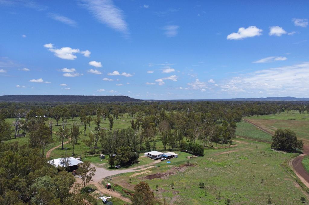 220 DINGLES RD, DIXALEA, QLD 4702