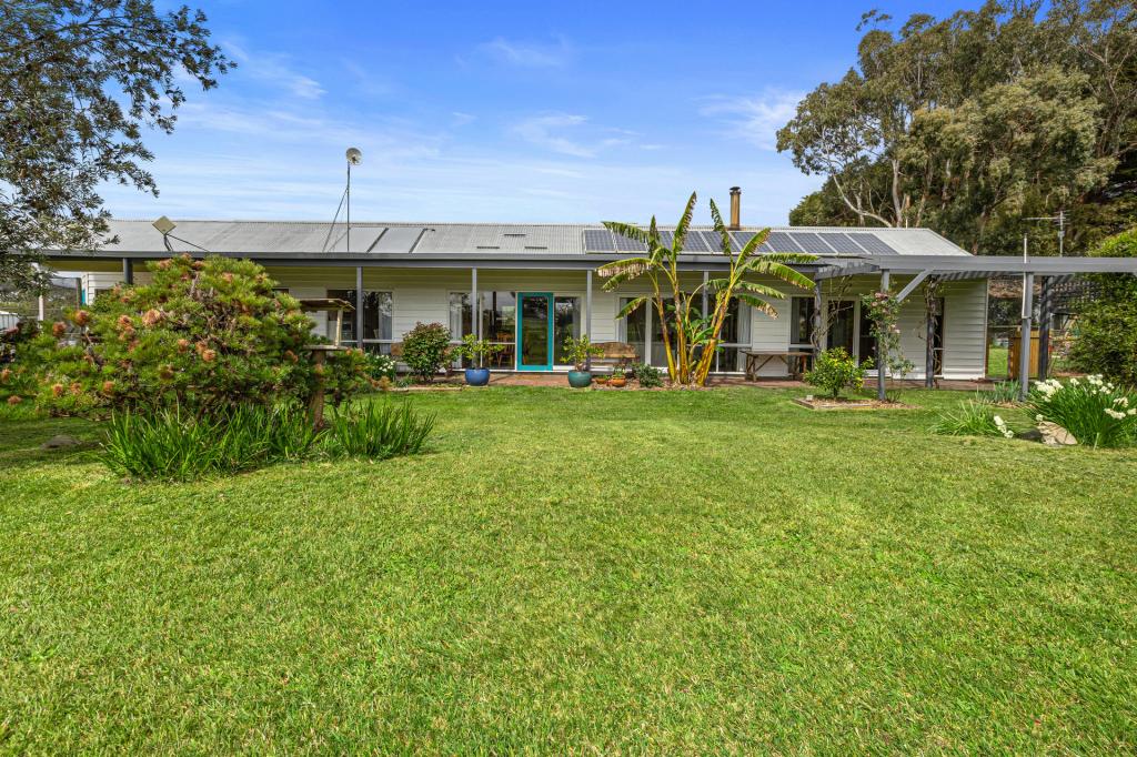 105 Cosgriffs Rd, Outtrim, VIC 3951