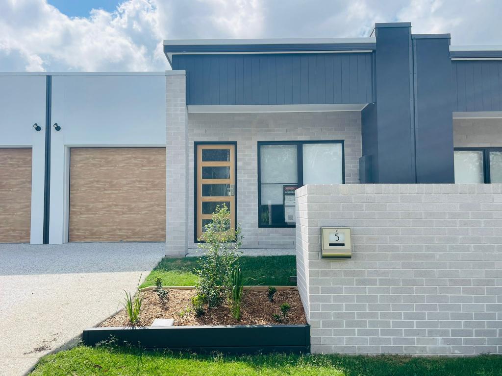 5 Creek Pde, Morayfield, QLD 4506