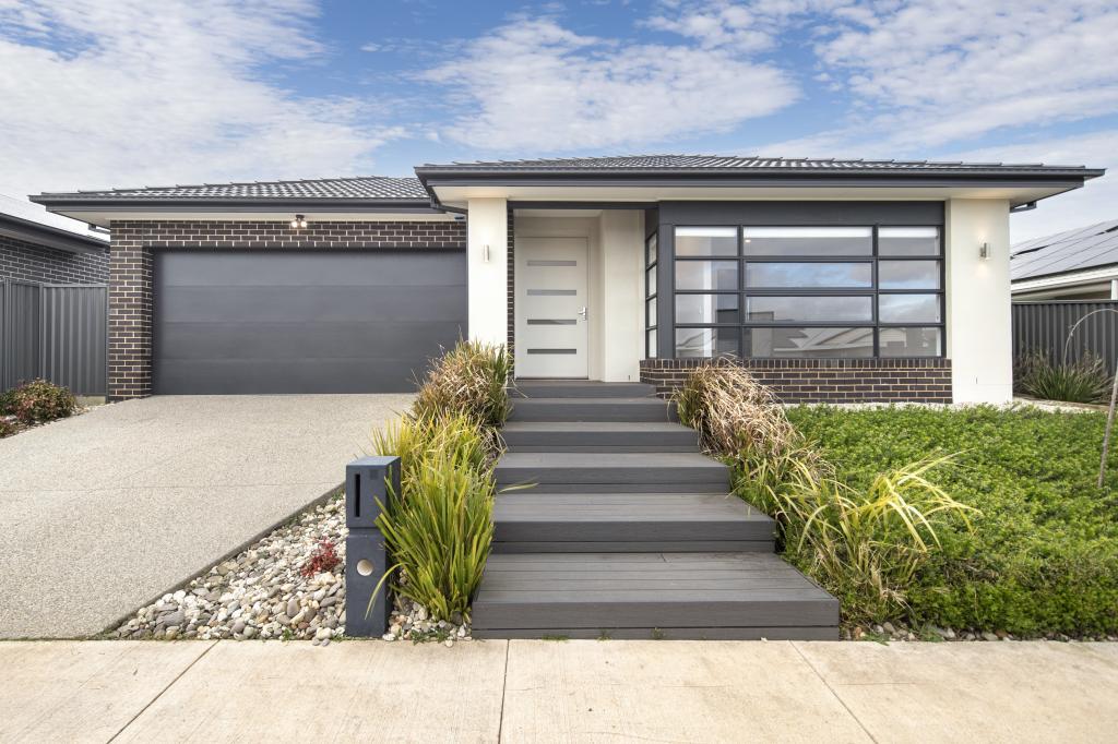 7 Whatman St, Lucas, VIC 3350