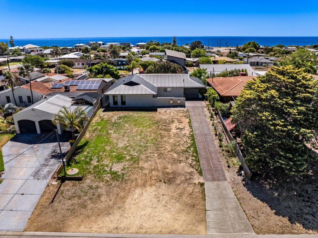 6 Sievewright St, Silver Sands, WA 6210
