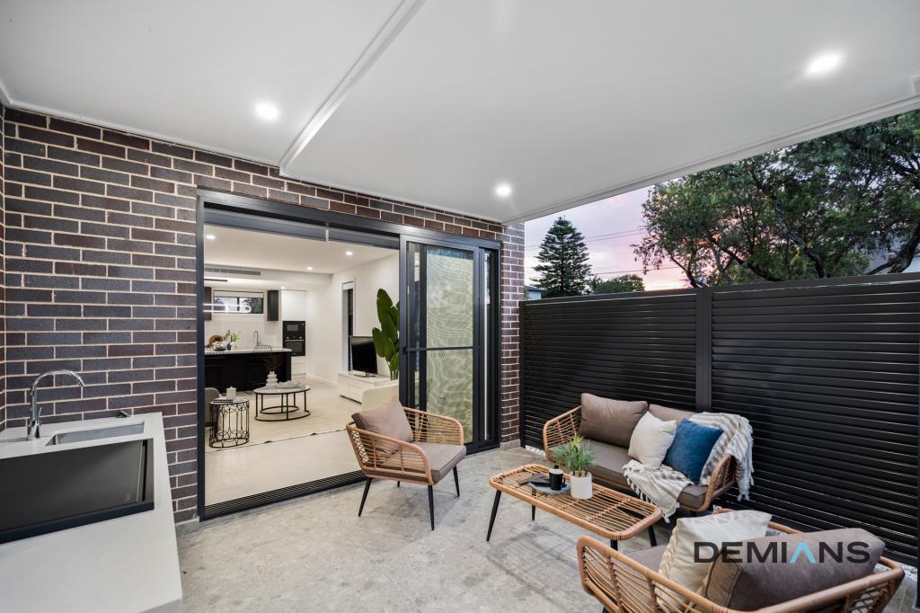 5A LUCAS AVE, MOOREBANK, NSW 2170