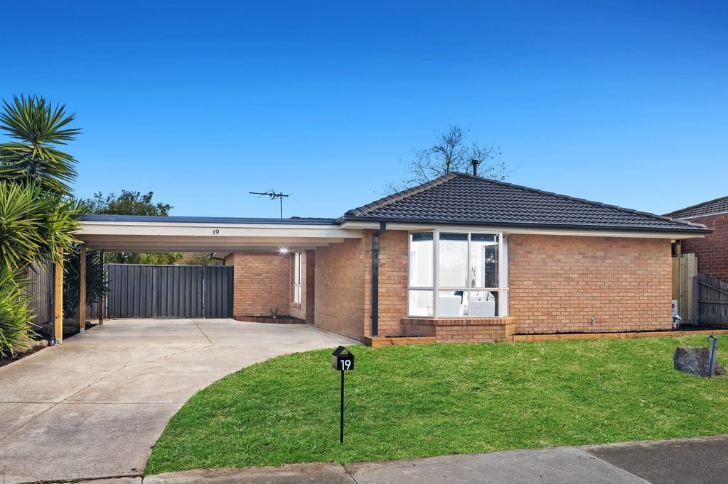 19 Thames Bvd, Werribee, VIC 3030