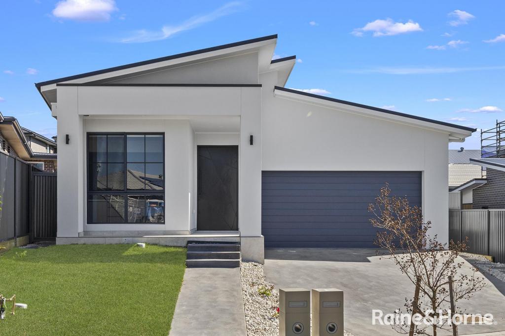 17 Meeson St, Claymore, NSW 2559