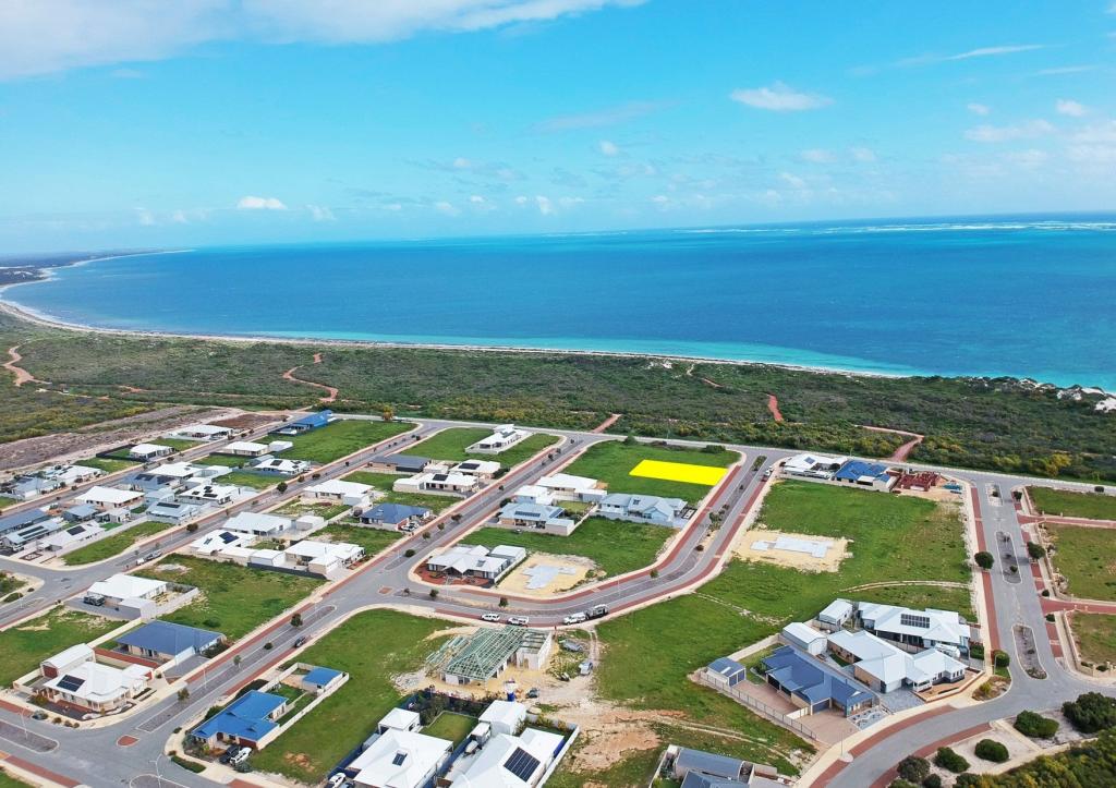 LOT 987, 4 MATILDA BEND, JURIEN BAY, WA 6516