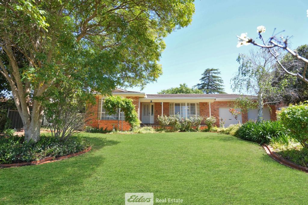 10 MCMAHON ST, GRIFFITH, NSW 2680