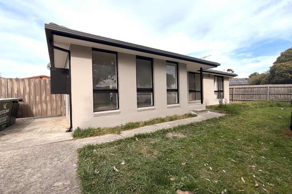 8 Gillespie Ct, Cranbourne North, VIC 3977