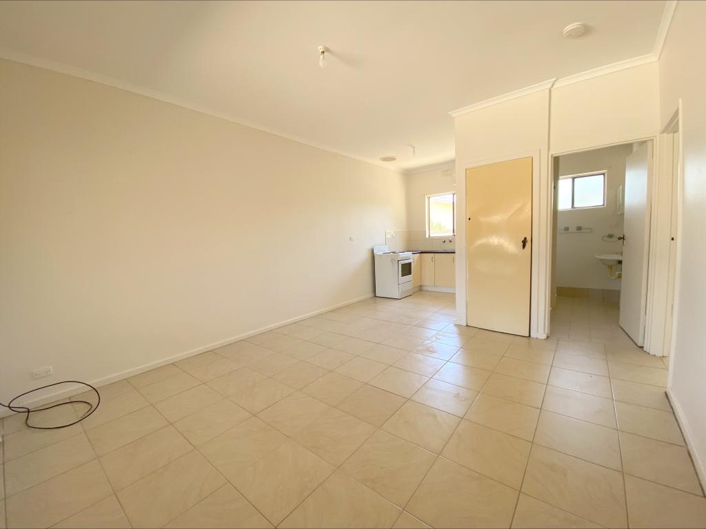 4/9 IRWINE ST, WALLAROO, SA 5556