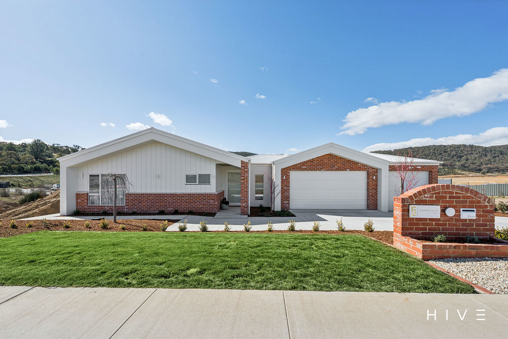5 Jumping Creek Rd, Greenleigh, NSW 2620