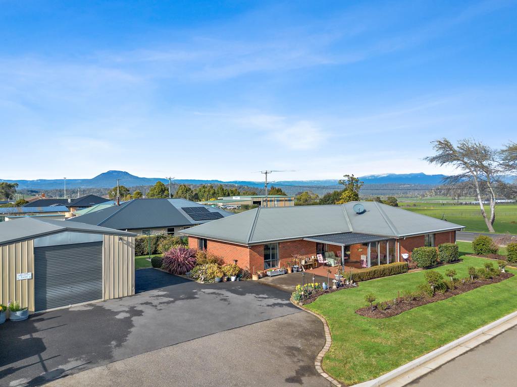 169 Emu Bay Rd, Deloraine, TAS 7304