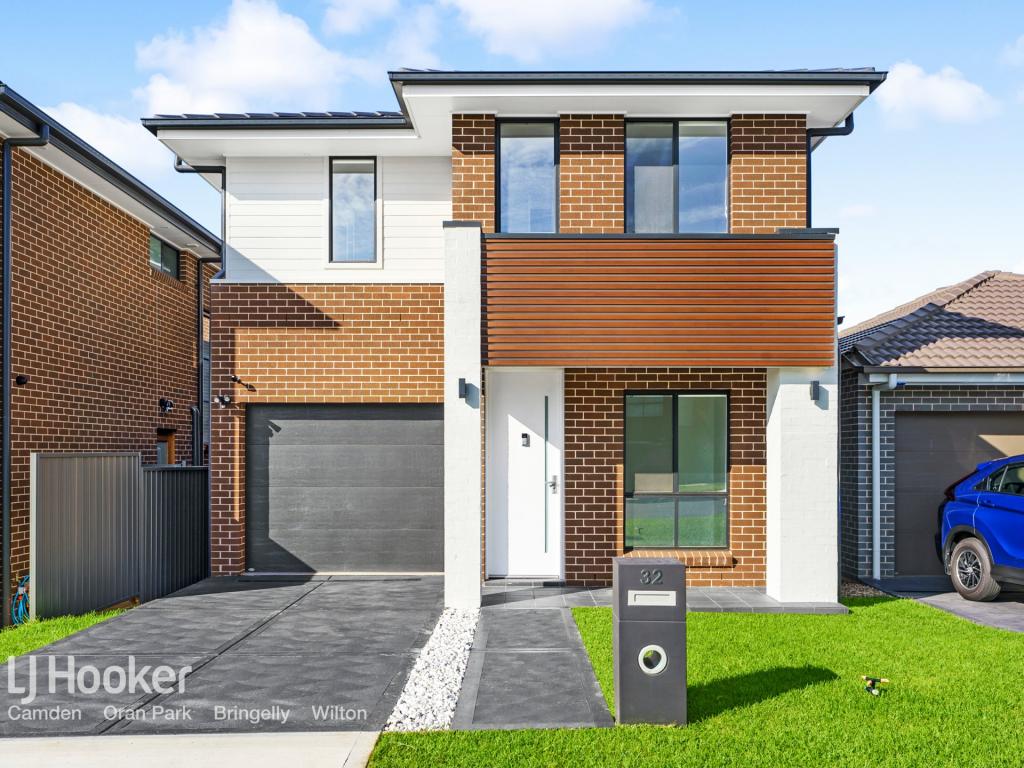 32 FUYU ST, COBBITTY, NSW 2570