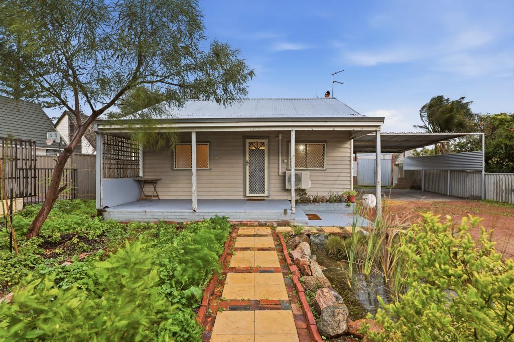 26 Hilda Rd, Waikiki, WA 6169