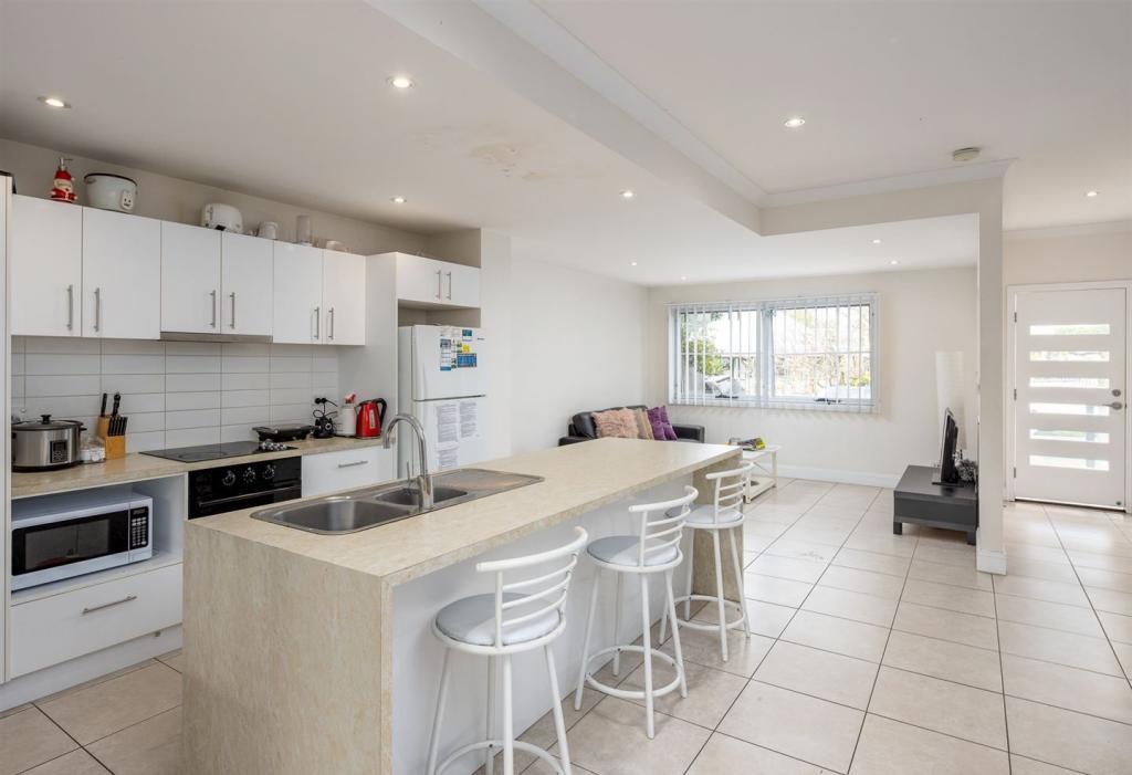 3/4 RUBY ST, NEWMARKET, QLD 4051