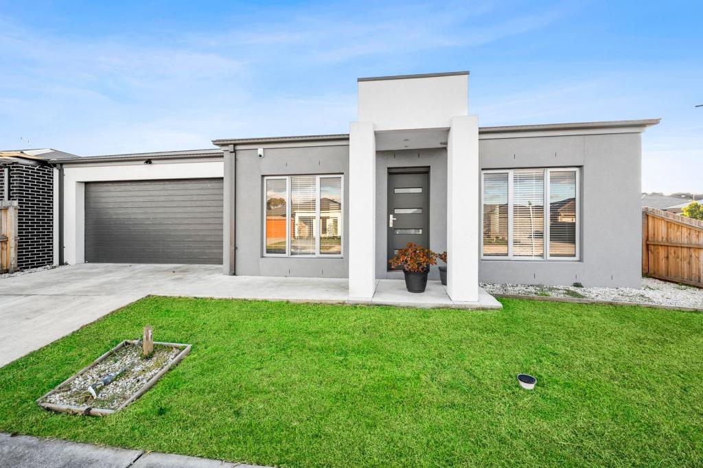 22 Phalaris Park Dr, Lovely Banks, VIC 3213