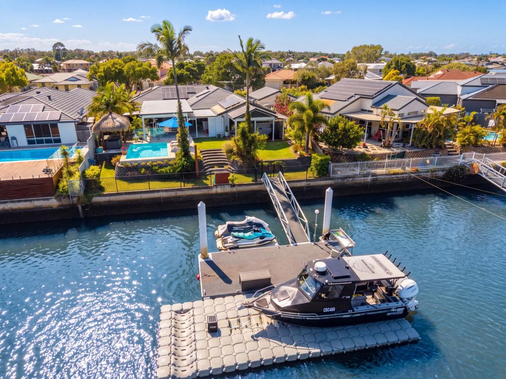 12 TRIMARAN CT, BANKSIA BEACH, QLD 4507