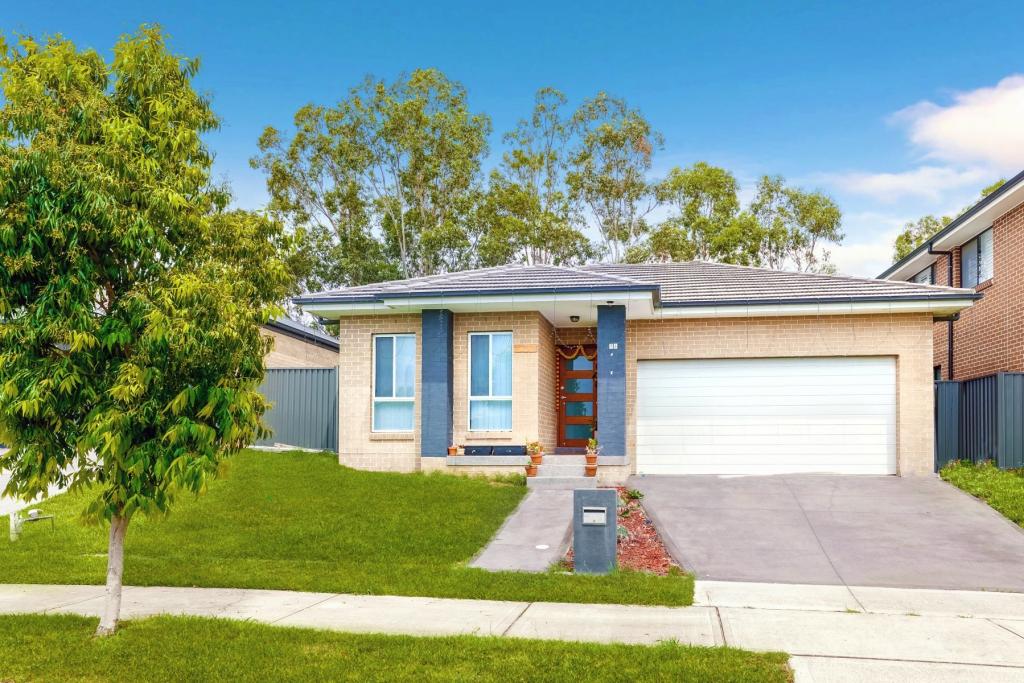 26 Fishburn St, Jordan Springs, NSW 2747