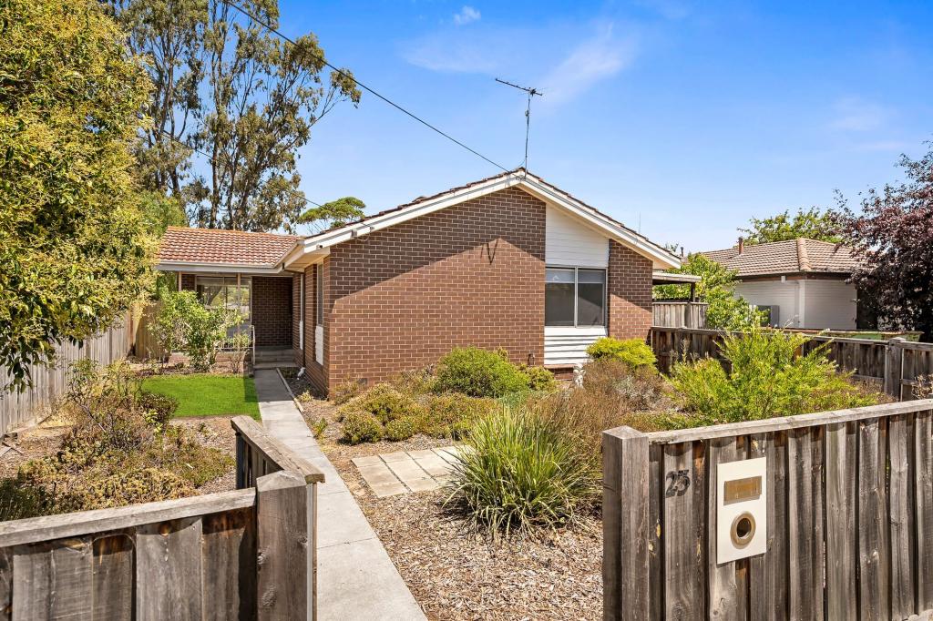 25 Carmarthen Dr, Corio, VIC 3214